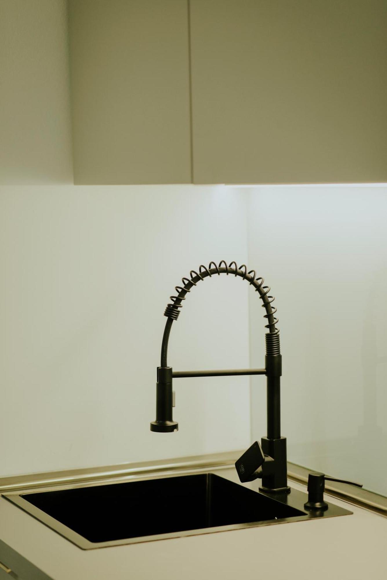Luxury Inn Grand Residences تبليسي المظهر الخارجي الصورة